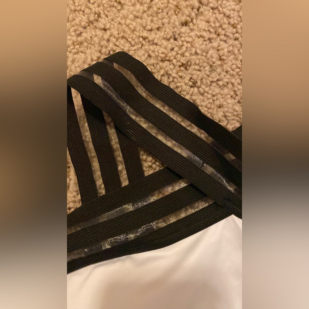Swim top - Picture 2 of 4